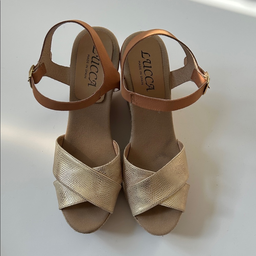 Lucca Gold and Tan Women's Sandals